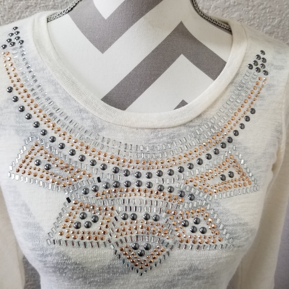 Shirt - Picture 3 of 4